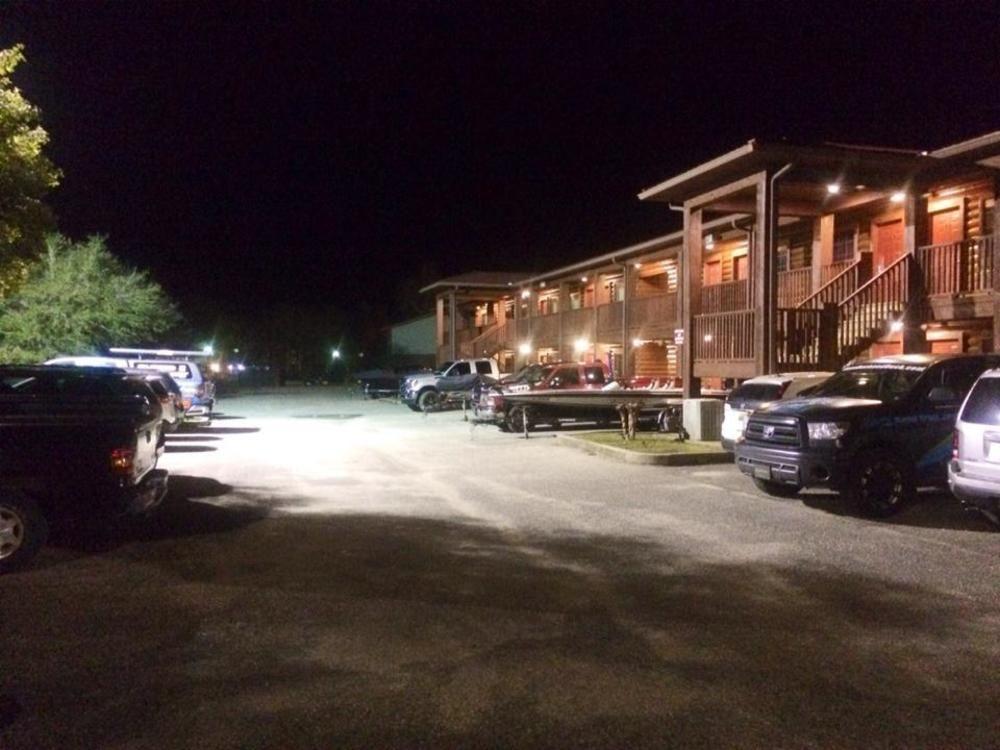 Bay Minette Log Cabin Inn מראה חיצוני תמונה